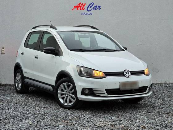 VOLKSWAGEN FOX 1.0 MPI TRACK 12V FLEX 4P MANUAL VOLKSWAGEN FOX 1.0 MPI TRACK 12V FLEX 4P MANUAL